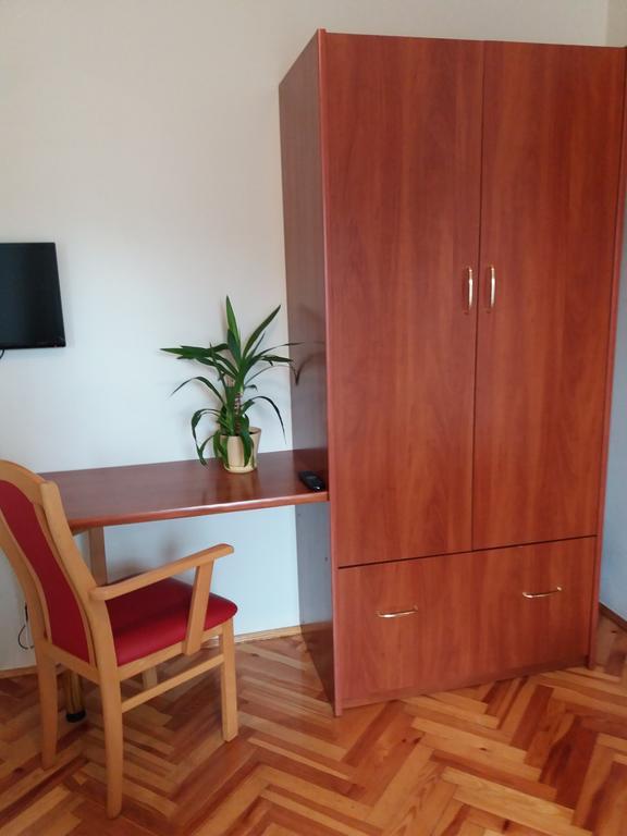 Villa Tabu Познан Екстериор снимка