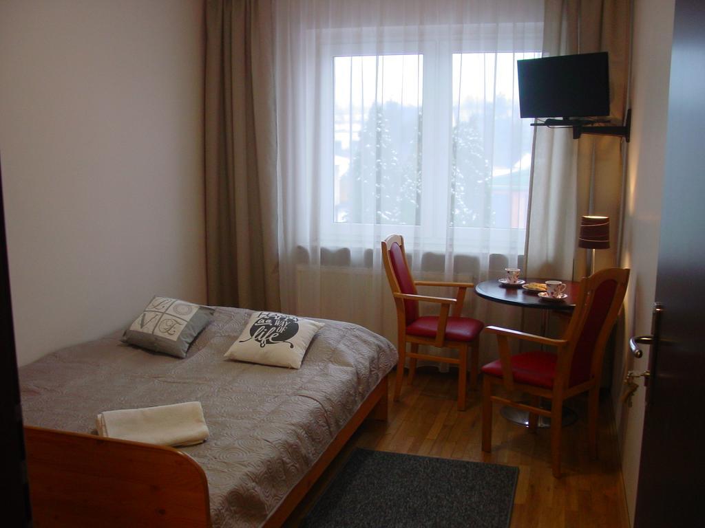 Villa Tabu Познан Екстериор снимка